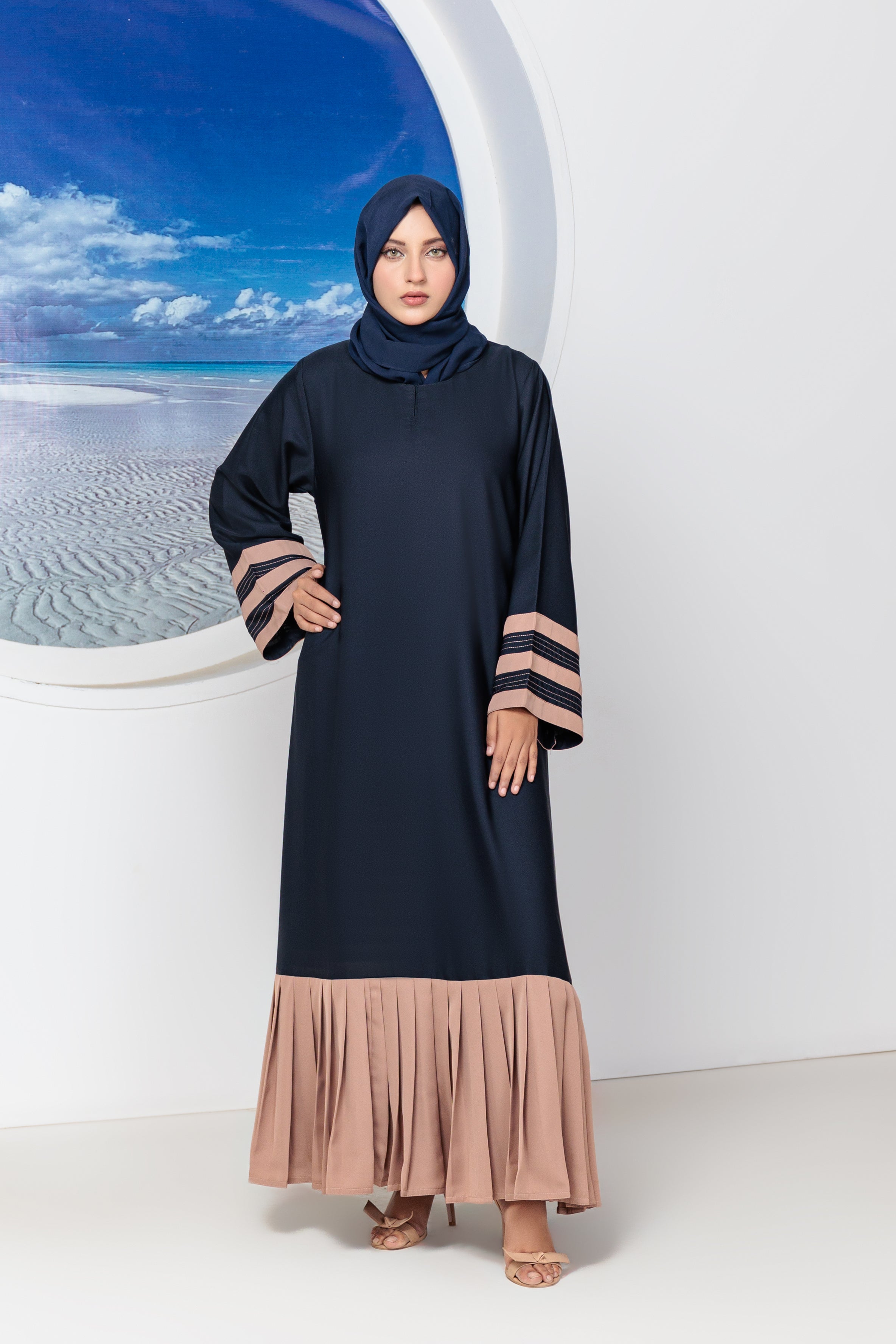 Falak Abaya