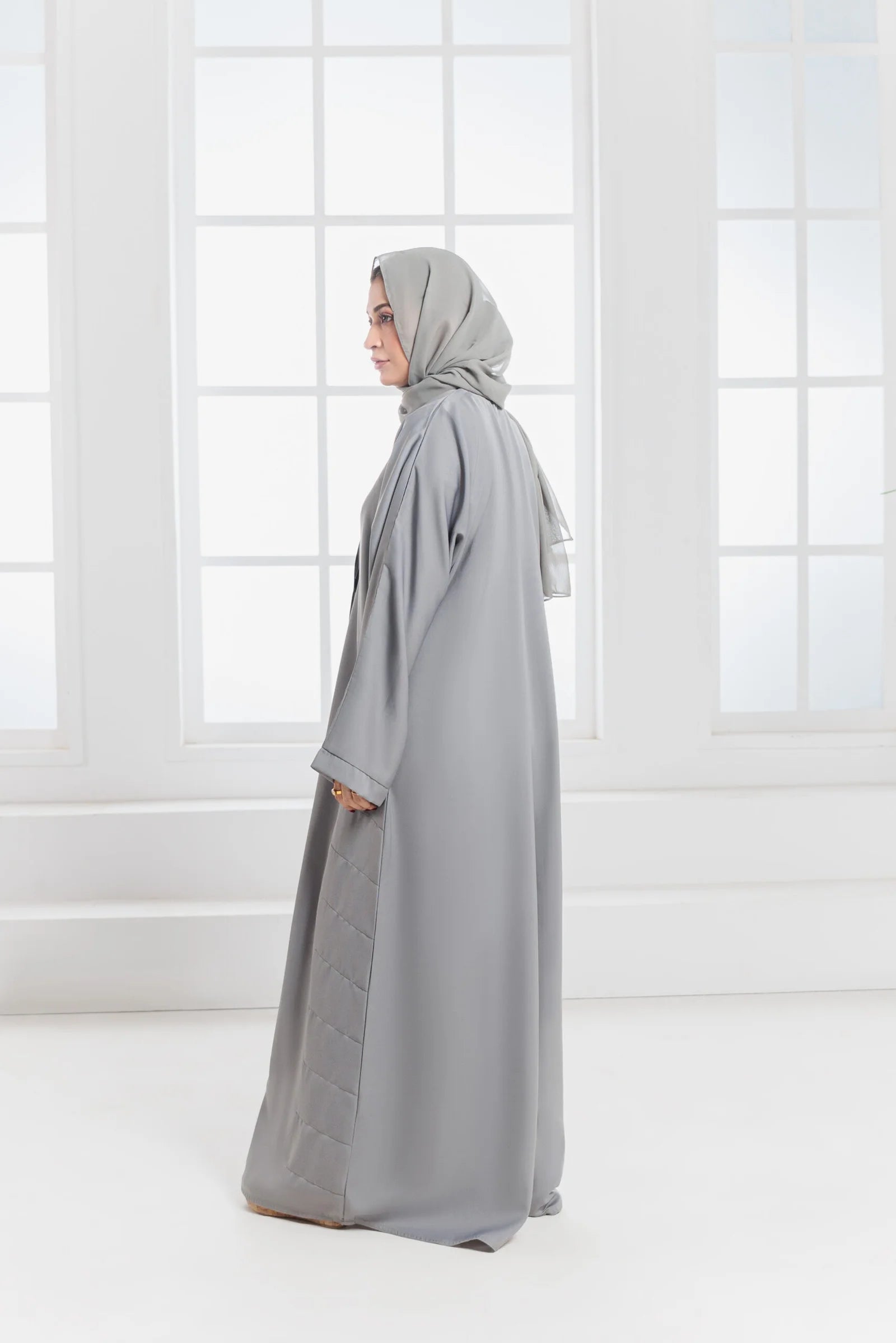 Pakiza Abaya